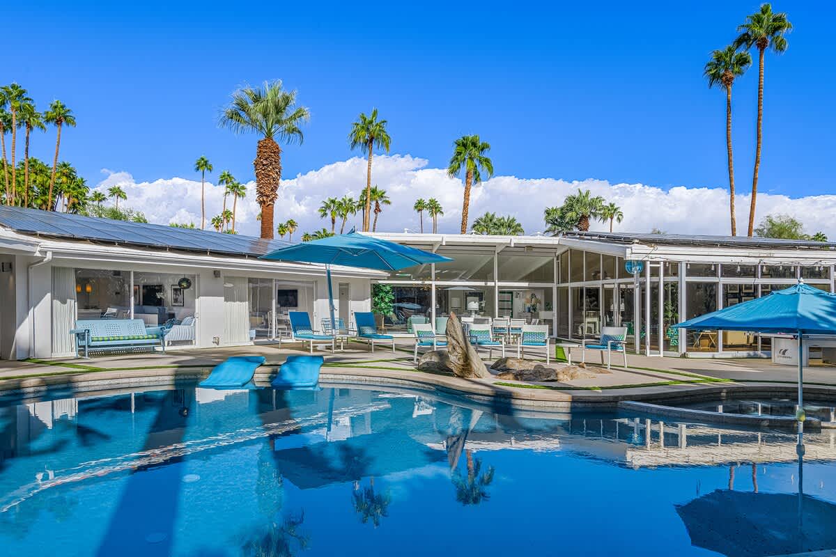 Old Las Palmas Mid-Century Luxury Estate Mtn Views