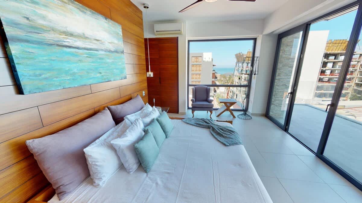 Loft 268 1BR Corner Condo w/ Rooftop Pool+Hot Tub