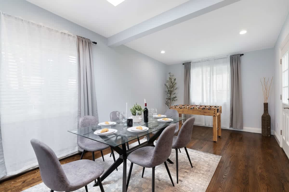 Dinning table