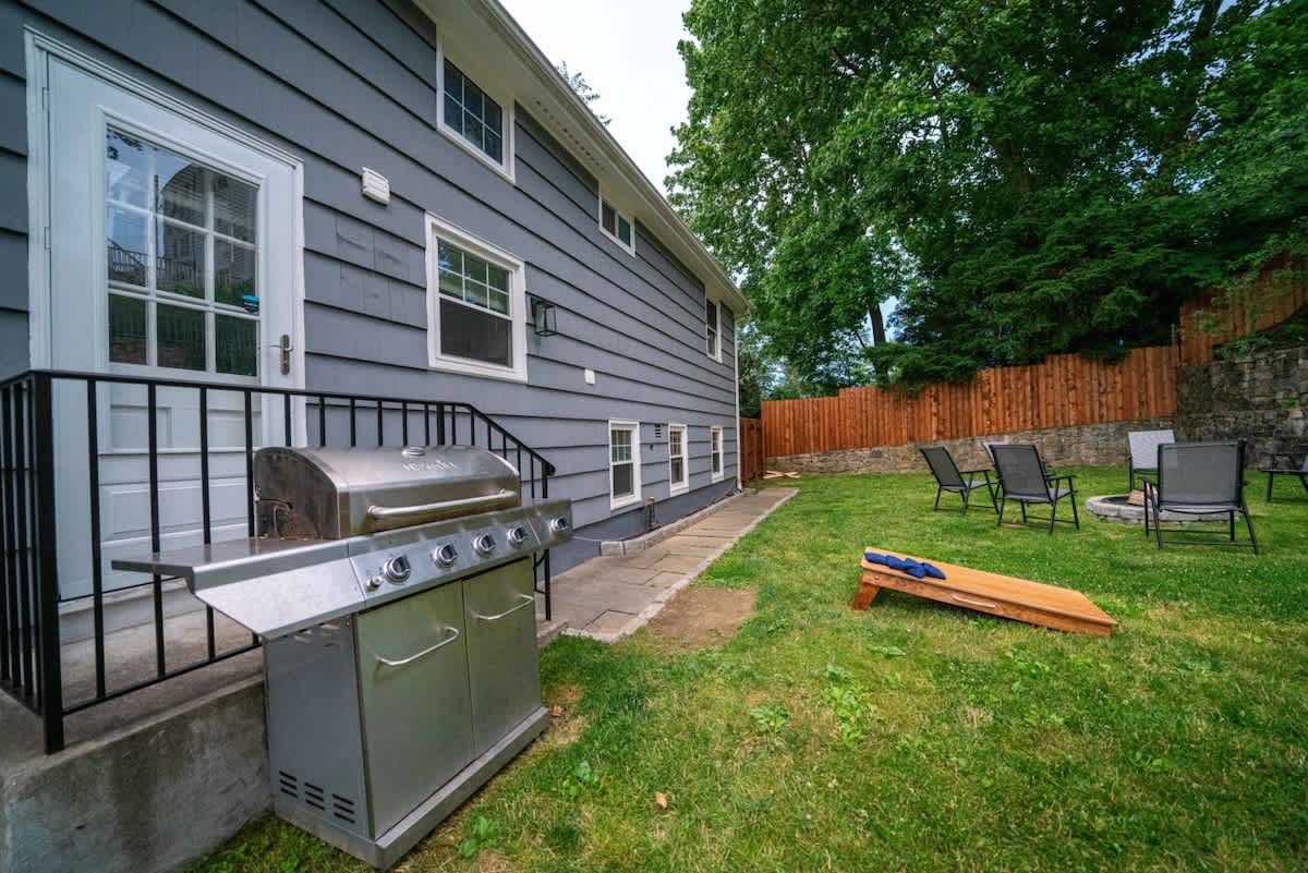 5 burner gas BBQ grill