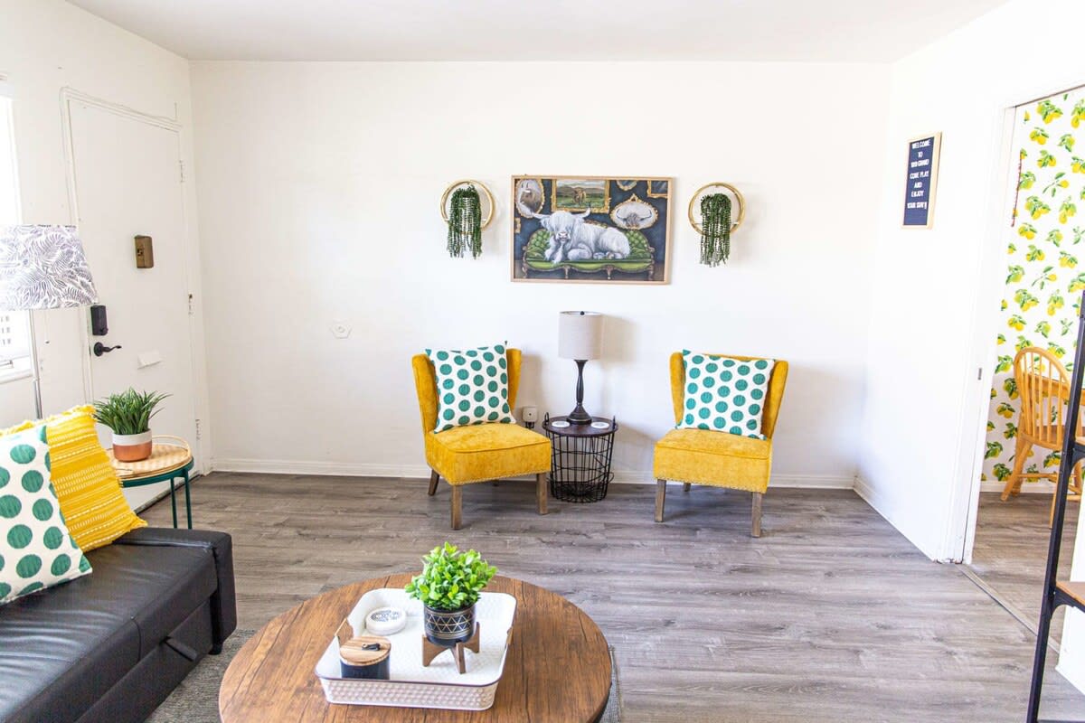 Amazing Pacific Beach Bungalow 6