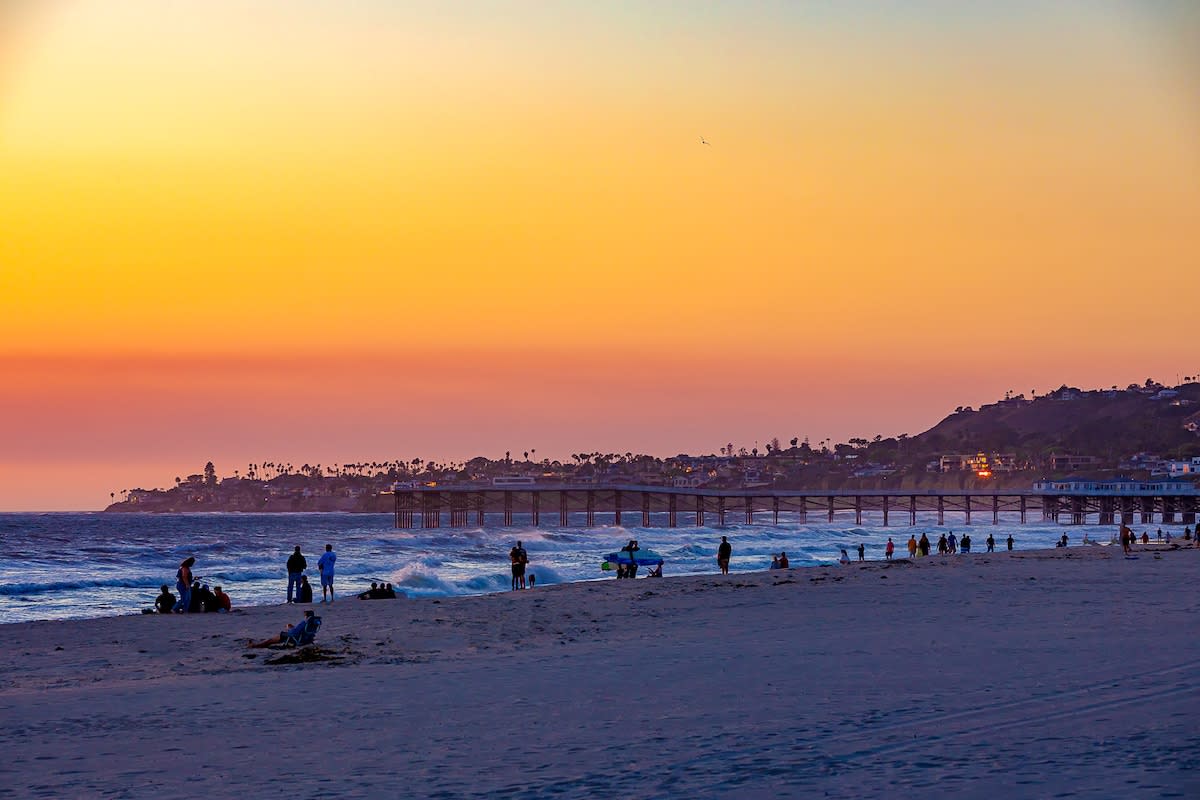 Incredible location steps to beach bay 9