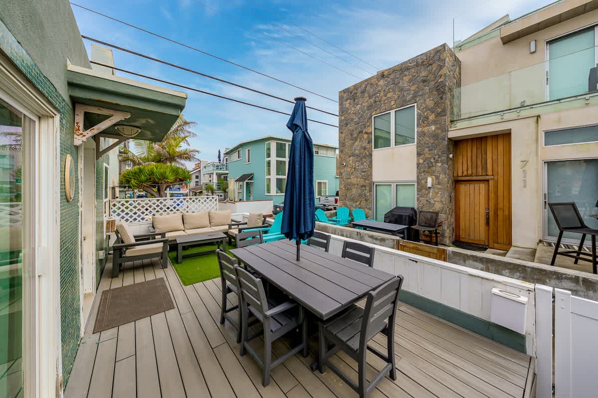 Homey Cottage w Ocean View Patio | Photo 3