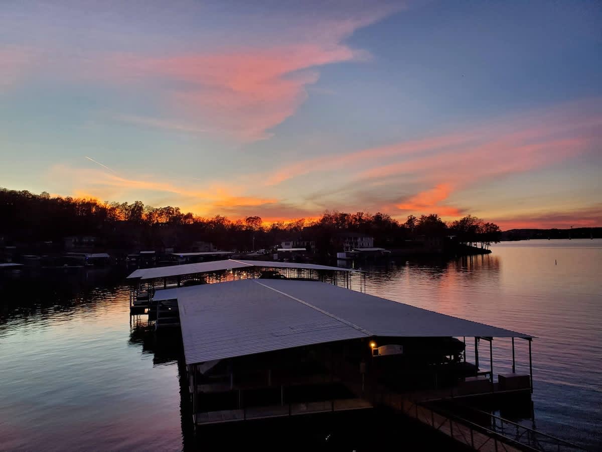 Lake Life Reimagined -best location best view 17mm — Osage Beach, MO — vacation rental