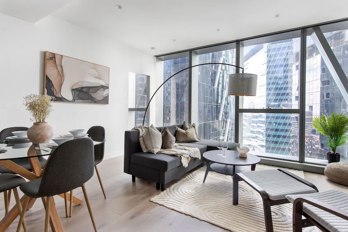 Chic 2BR Apt Opposite Southern Cross, City Views — Melbourne, Victoria — vacation rental