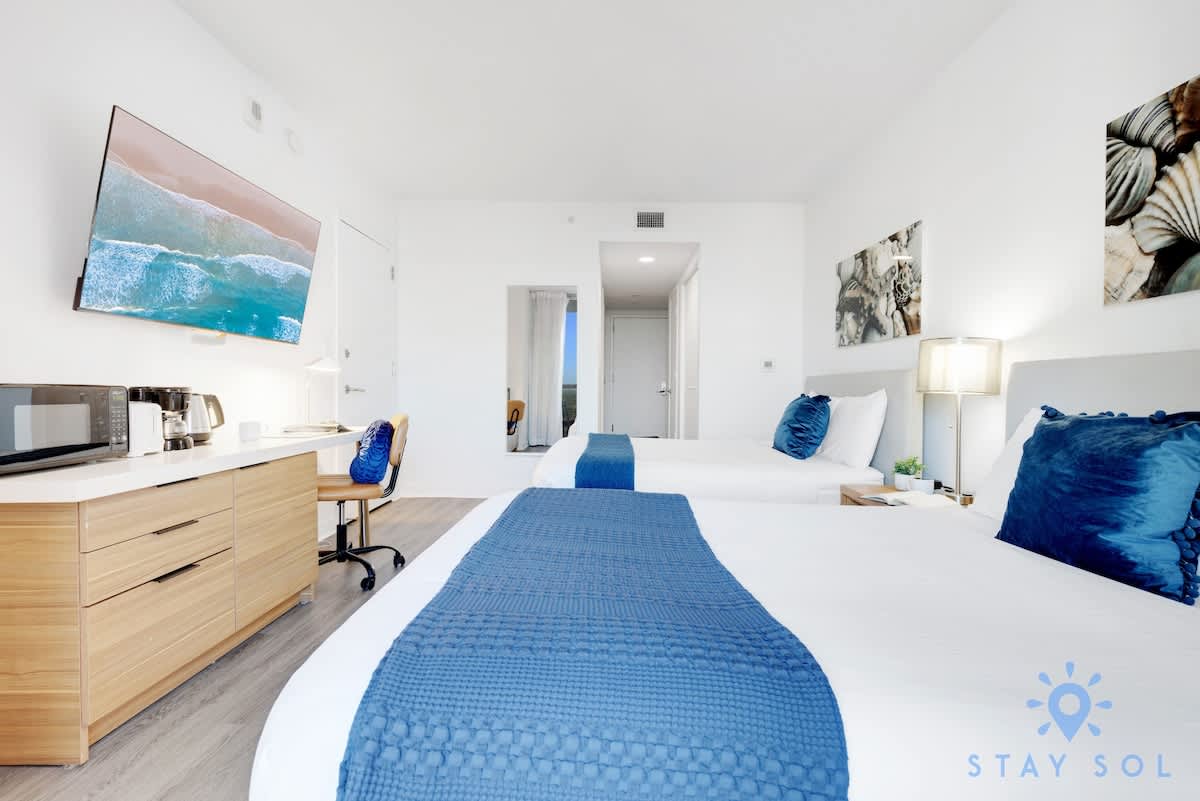 Peaceful Studio Gym, Pool & View