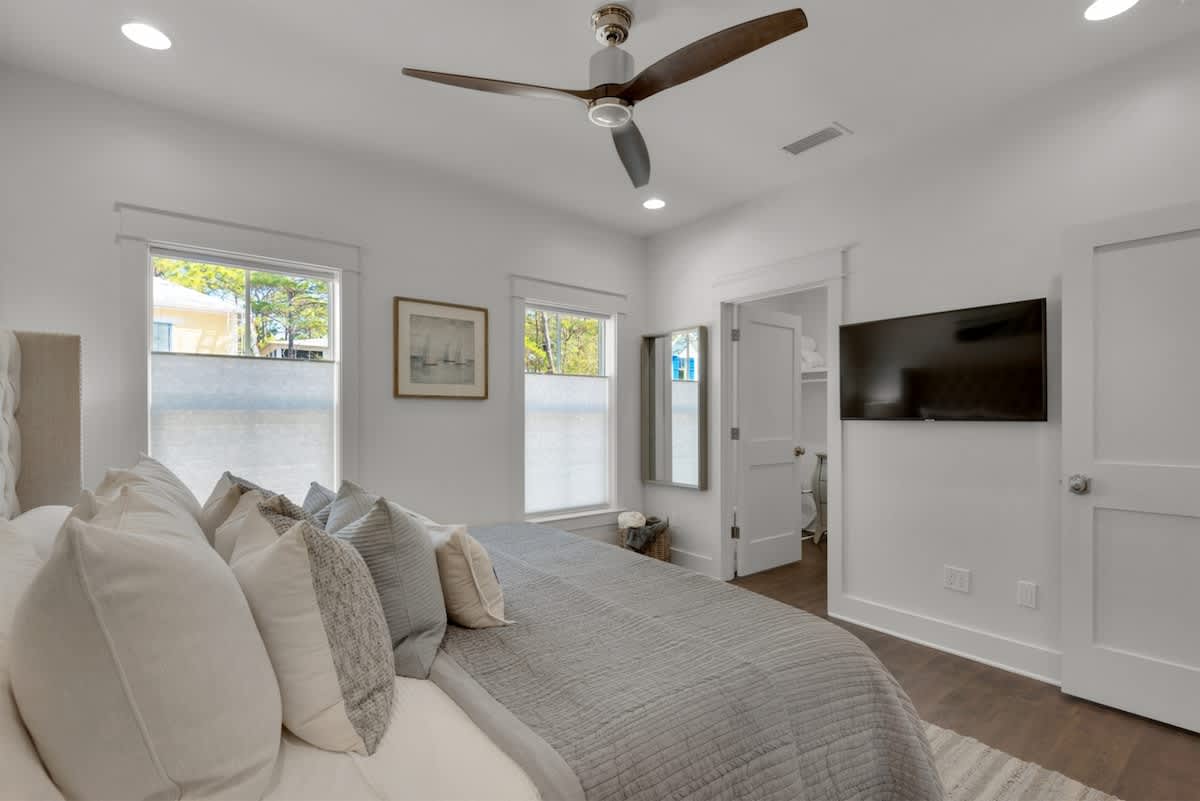 Goin' Coastal | Pet Friendly | 6-Seater Golf Cart