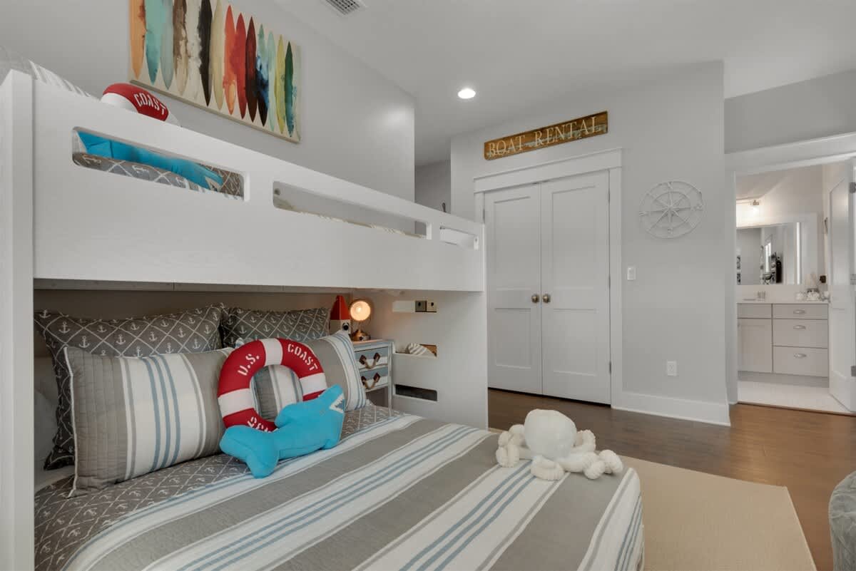 Goin' Coastal | Pet Friendly | 6-Seater Golf Cart