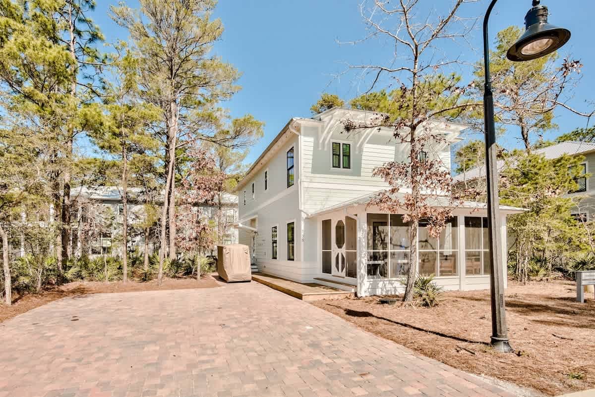 Southern Tides 4BR/4.5BA | Sleeps 14 | Golf Cart