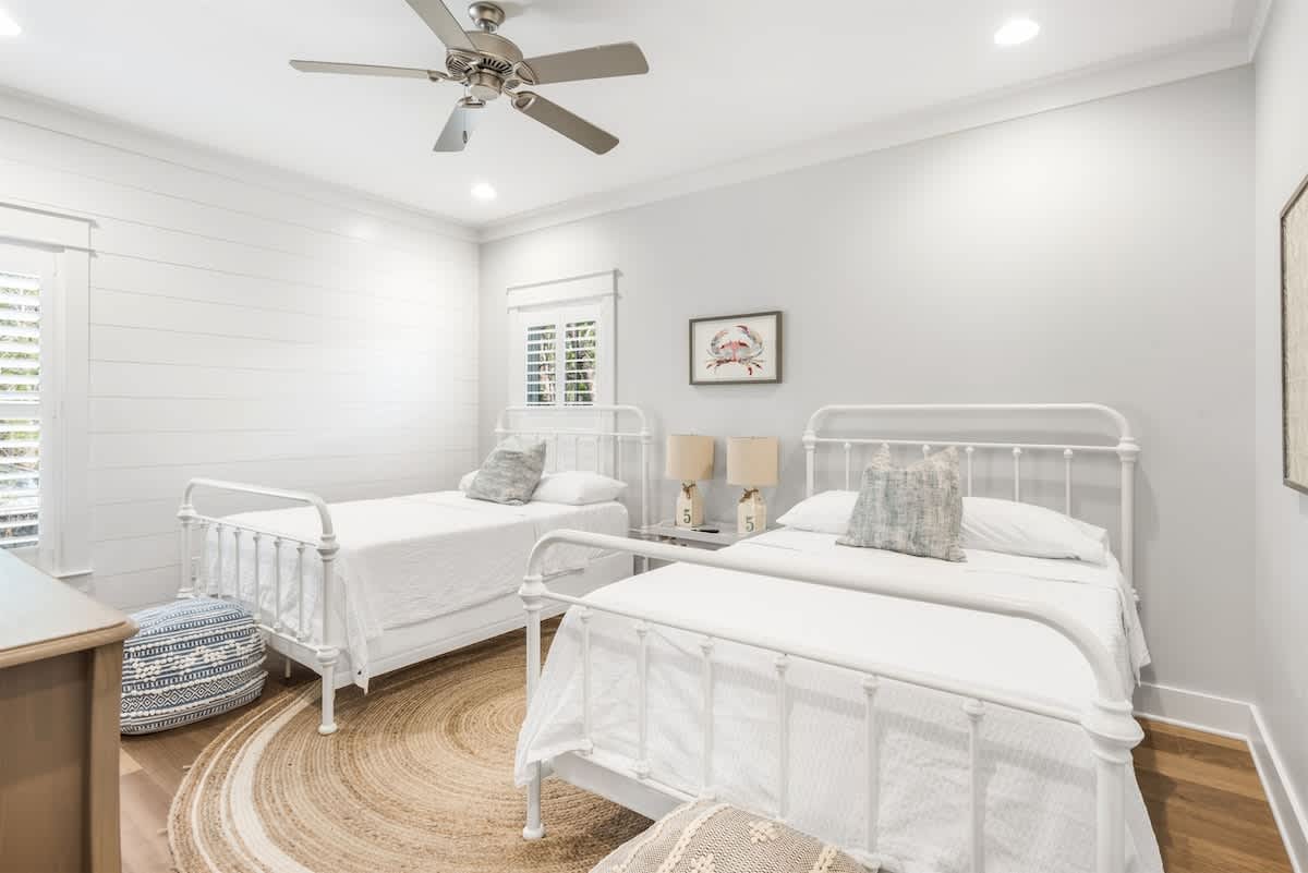 Southern Tides 4BR/4.5BA | Sleeps 14 | Golf Cart