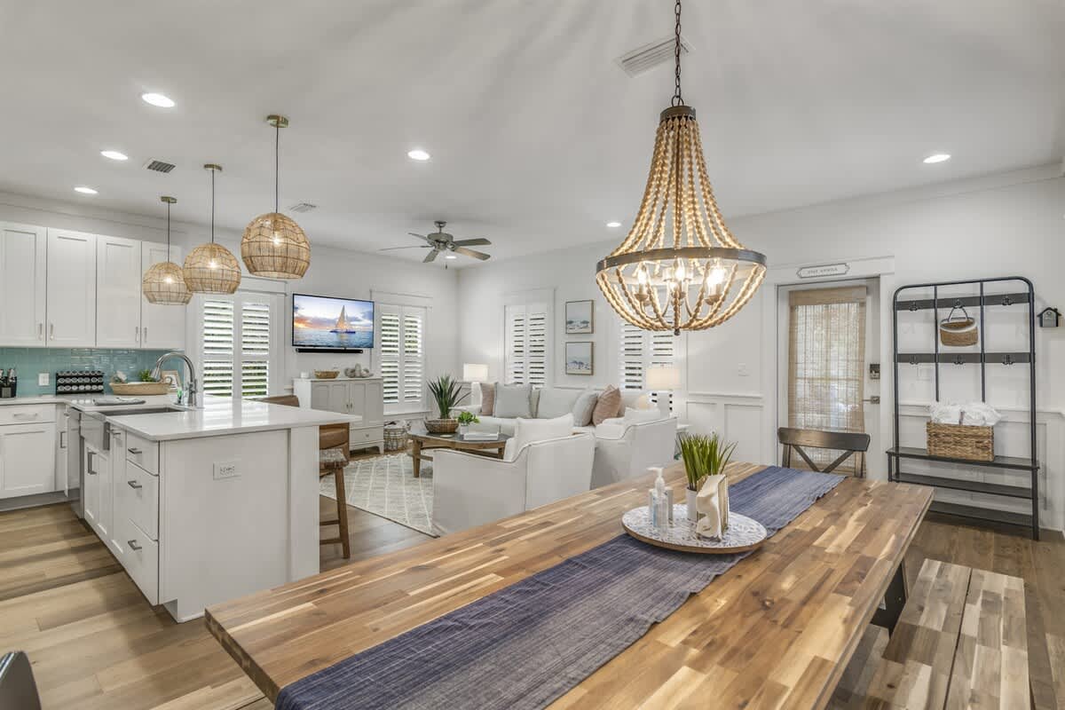 Southern Tides 4BR/4.5BA | Sleeps 14 | Golf Cart