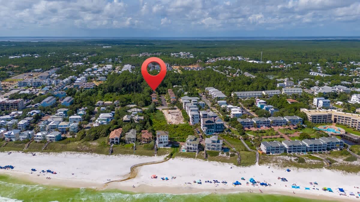 30A Gem | Fire Pit + Modern Decor