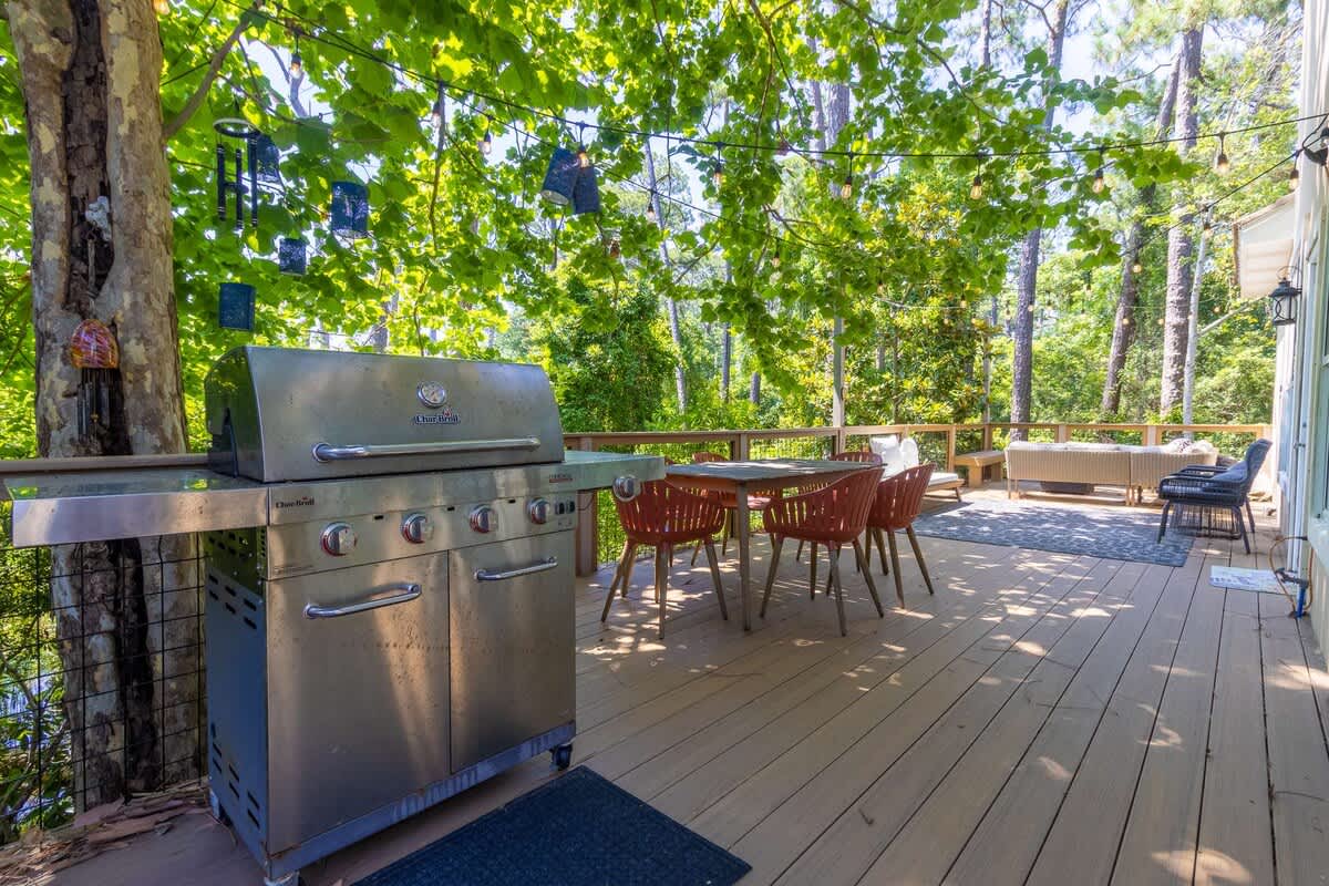 30A Gem | Fire Pit + Modern Decor