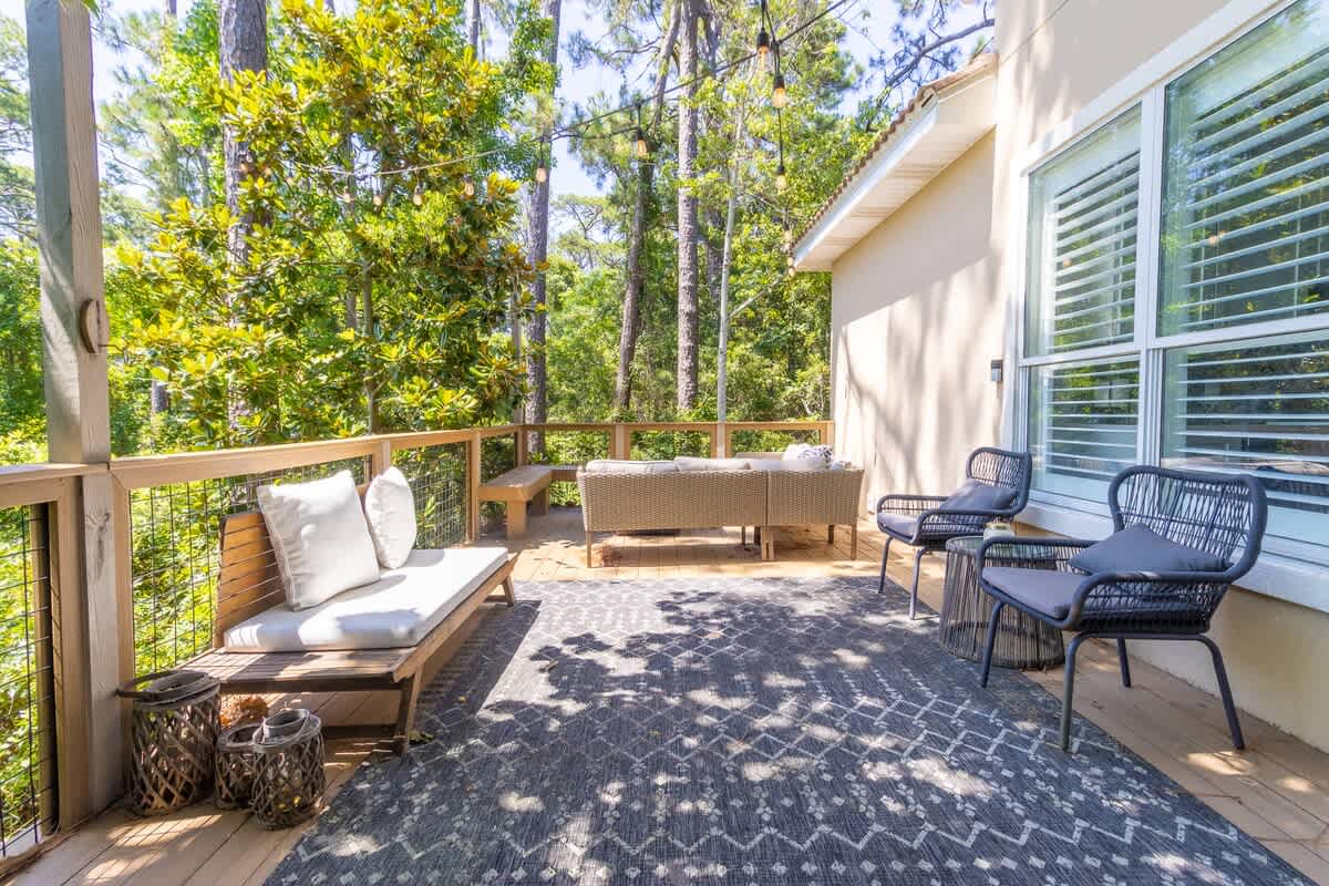 30A Gem | Fire Pit + Modern Decor