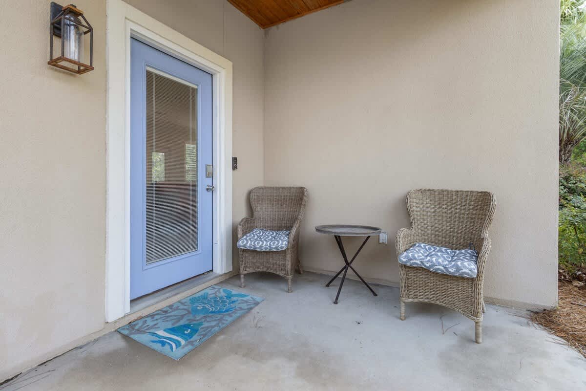 30A Gem | Fire Pit + Modern Decor