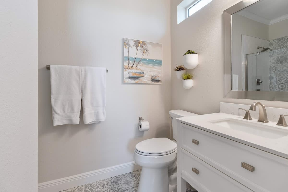 30A Gem | Fire Pit + Modern Decor