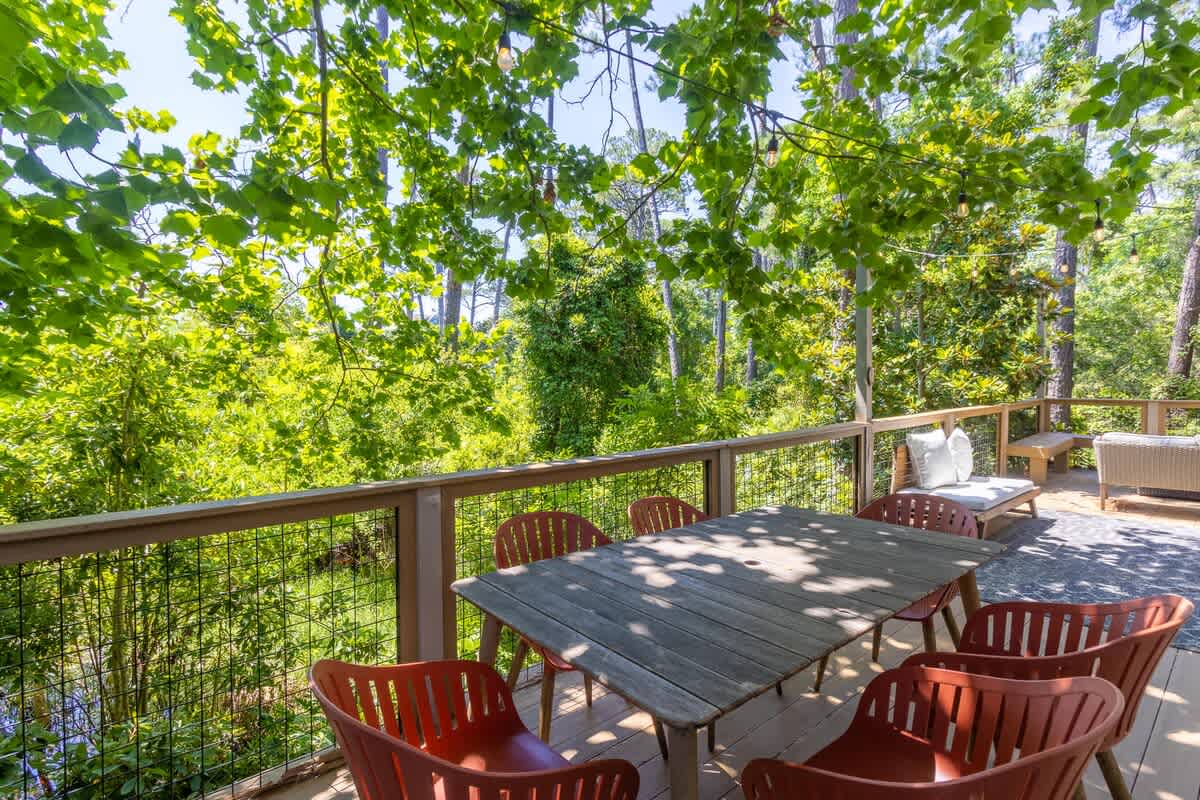 30A Gem | Fire Pit + Modern Decor