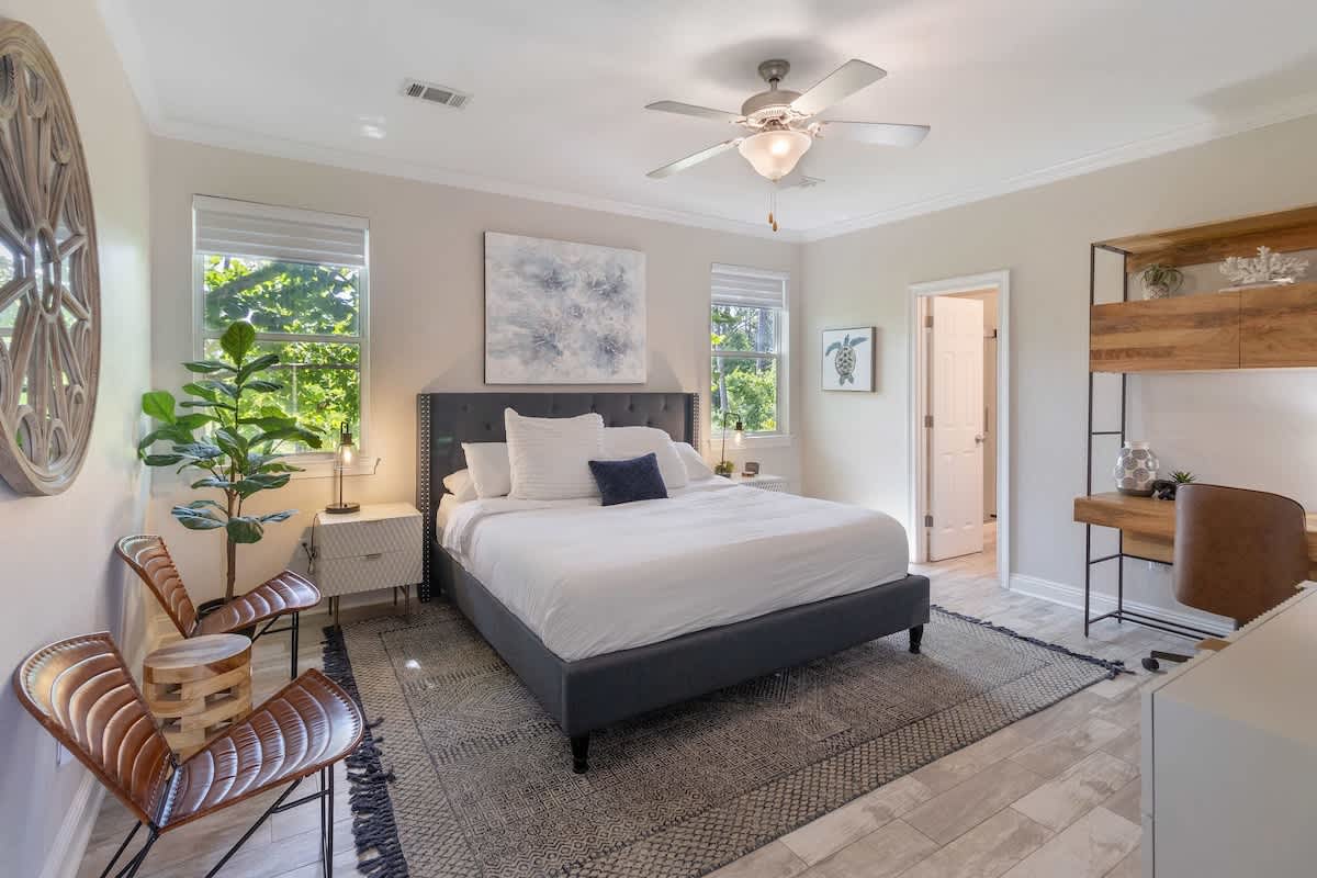 30A Gem | Fire Pit + Modern Decor