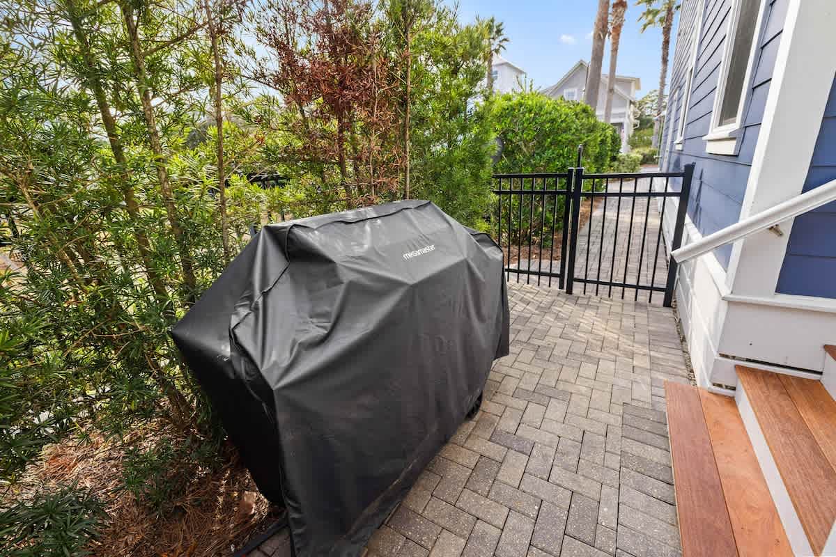30A Escape - Walk to Beach, Private Pool