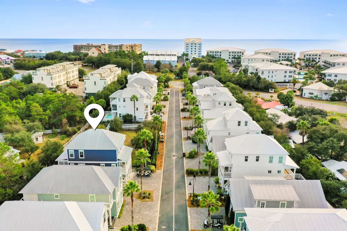 30A Escape - Walk to Beach, Private Pool