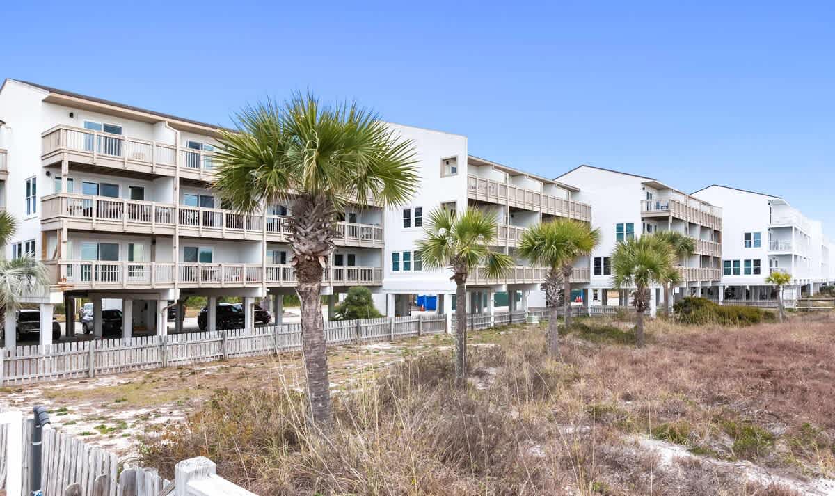 PCB Elevated Escape | Steps to Sand + Shared Pool