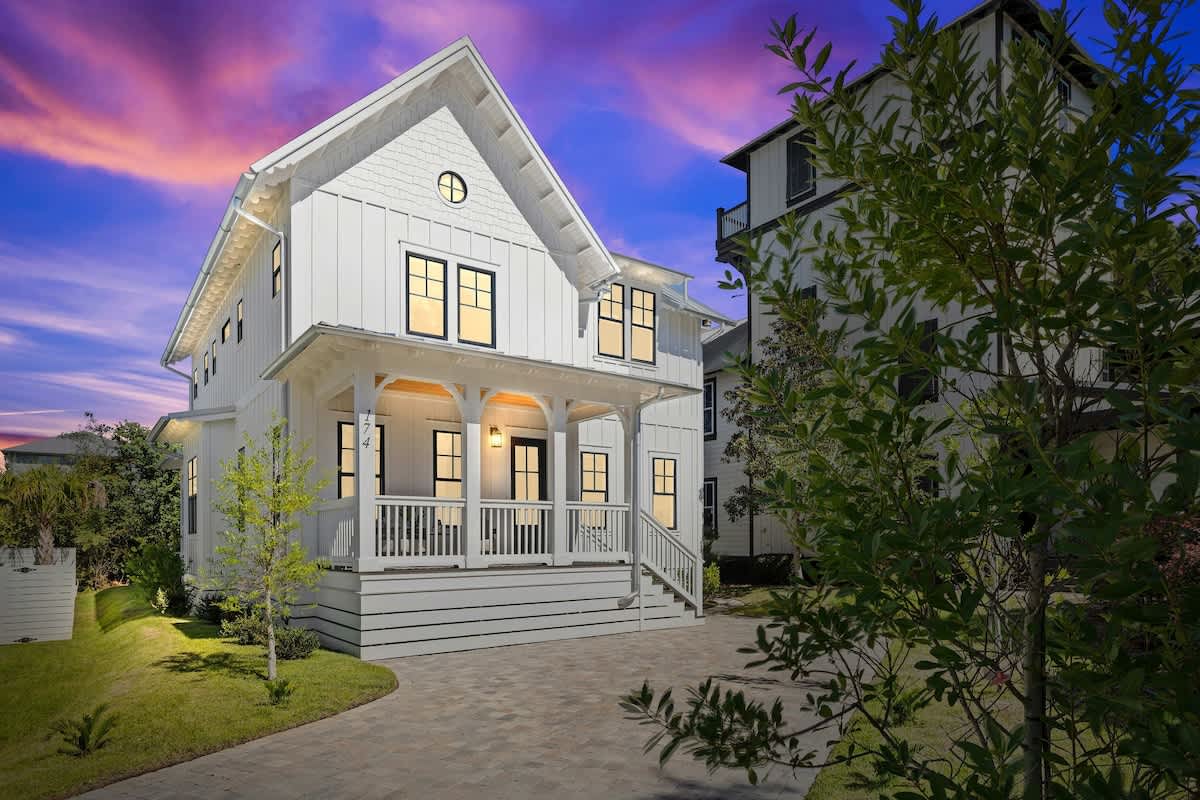 30A Retreat | Shared Pool + Patio w/ Grill