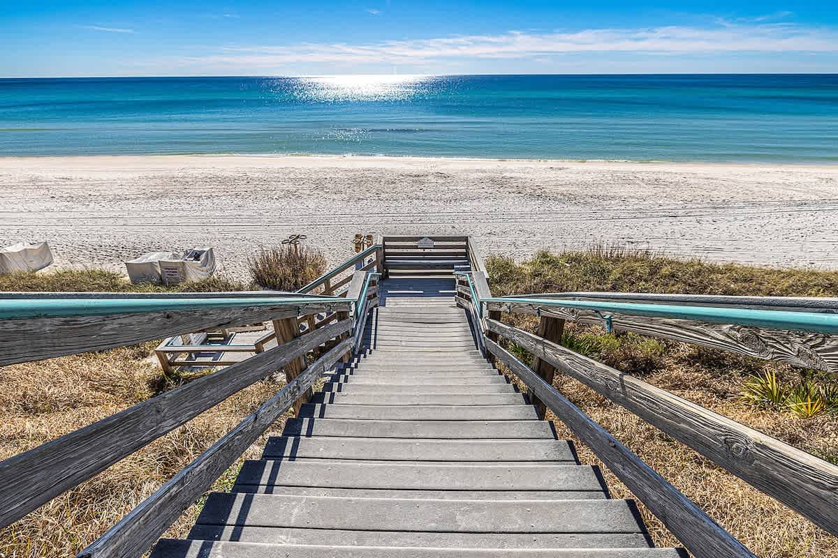 Inlet Beach Retreat - Shared Pool & Beach Access