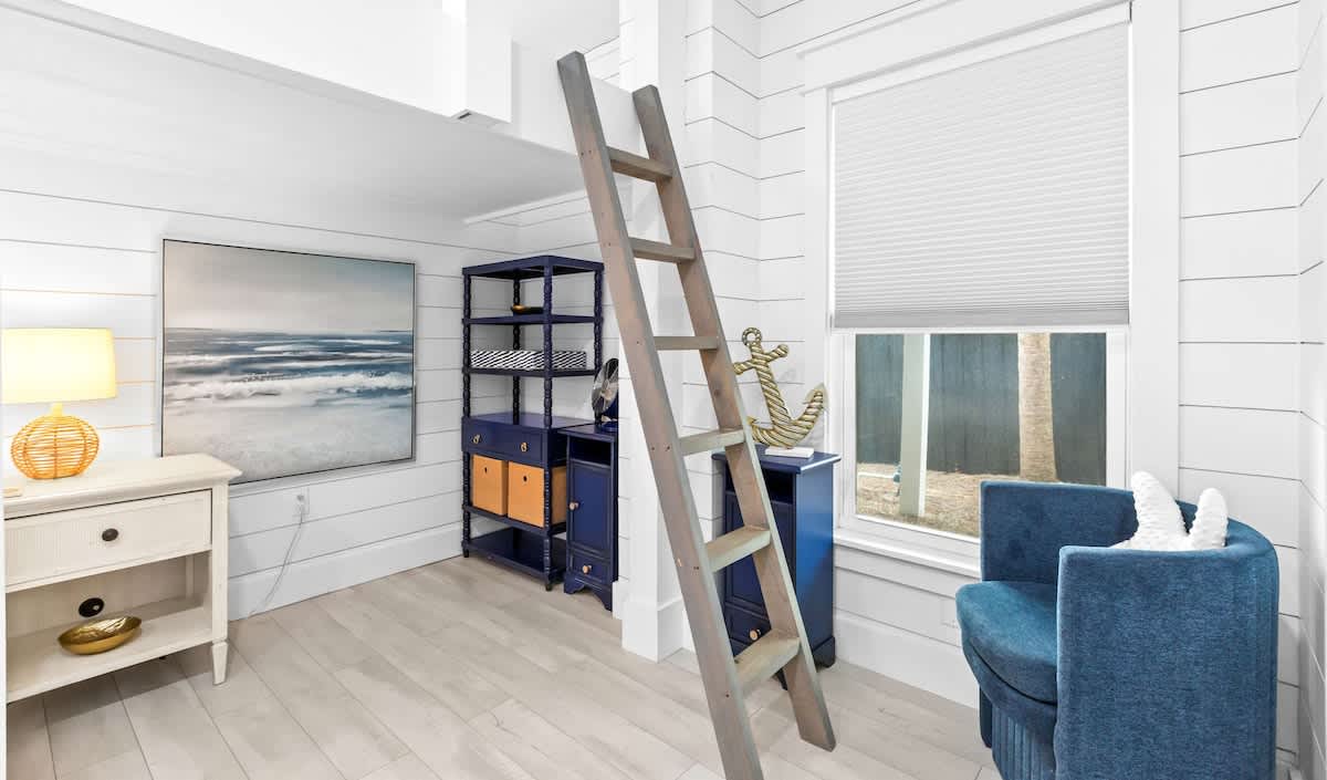 30A Coastal Retreat- Private Pool & Huge Deck