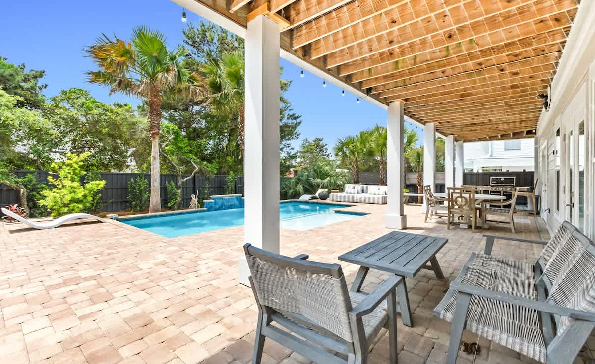 30A Coastal Retreat- Private Pool & Huge Deck