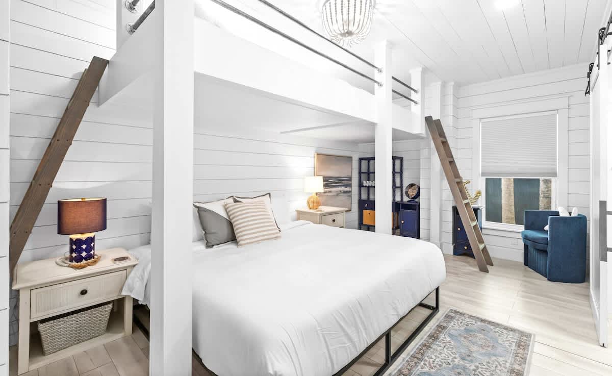 30A Coastal Retreat- Private Pool & Huge Deck