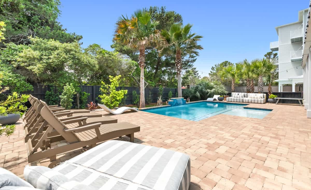 30A Coastal Retreat- Private Pool & Huge Deck