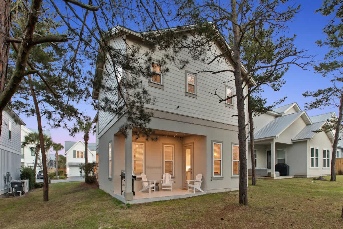 Sleeps 15 | Walk to Beach | 6-Seat Golf Cart