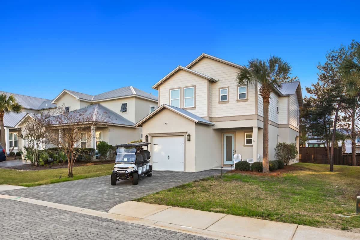 Sleeps 15 | Walk to Beach | 6-Seat Golf Cart