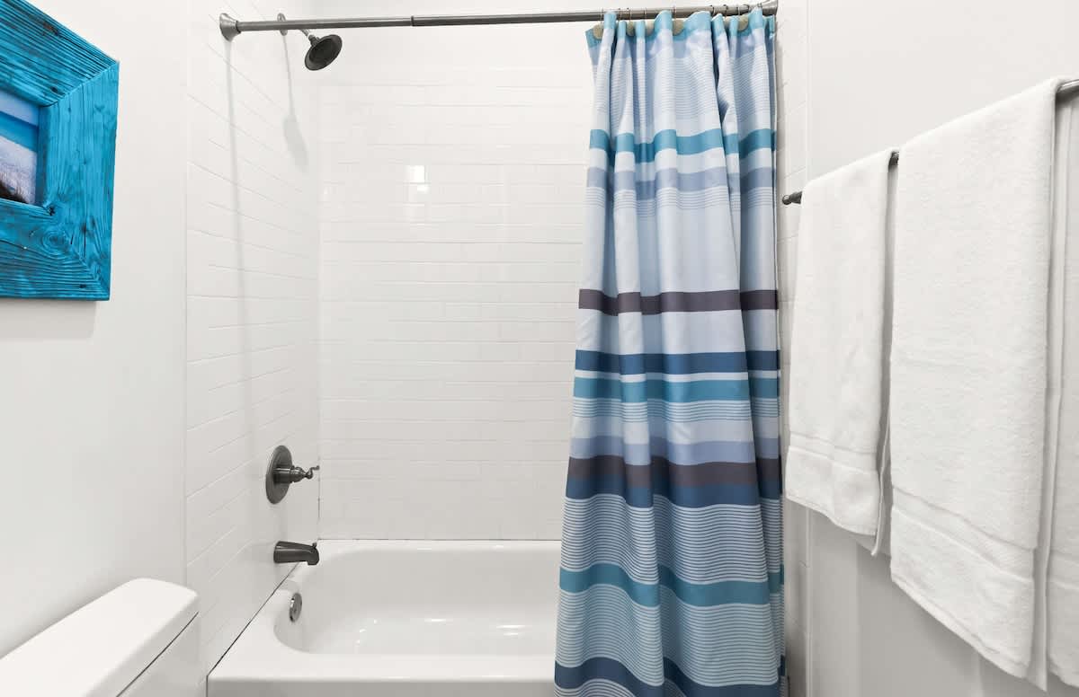 Santa Rosa Getaway | Shared Pool + Golf Cart