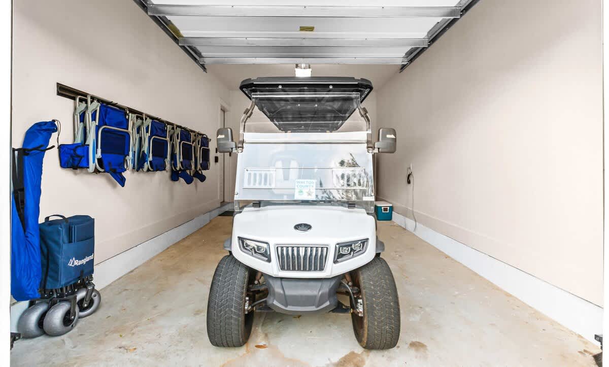 Walk To Beach | Sleeps 15| 6-Person Golf Cart