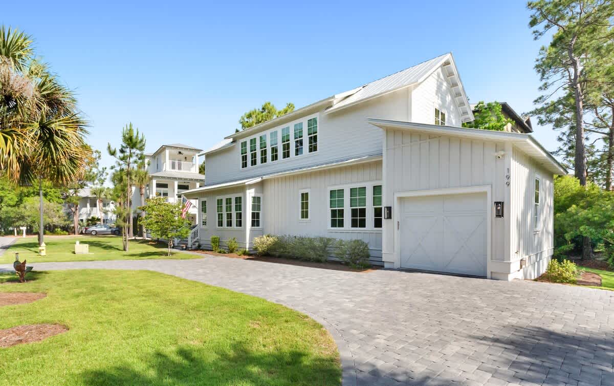 Santa Rosa Beach Getaway, Shared Pool , Golf Cart