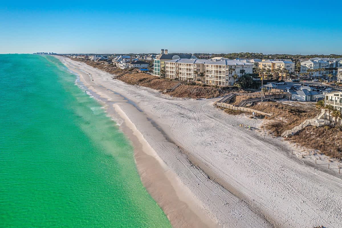 Santa Rosa Beach Getaway, Shared Pool , Golf Cart