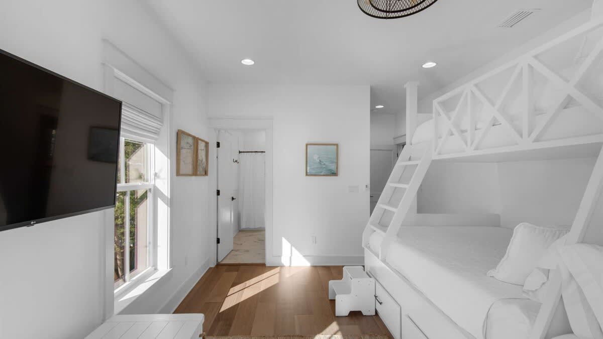 Vitamin Sea 4BR/4.5BA | Golf Cart | Pet Friendly