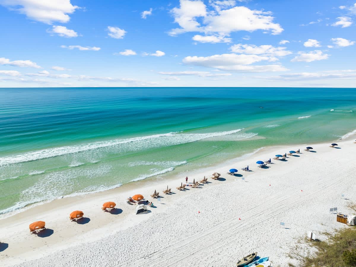 Mississippi Magnolia | 3 BR/3BA | Walk To Beach!