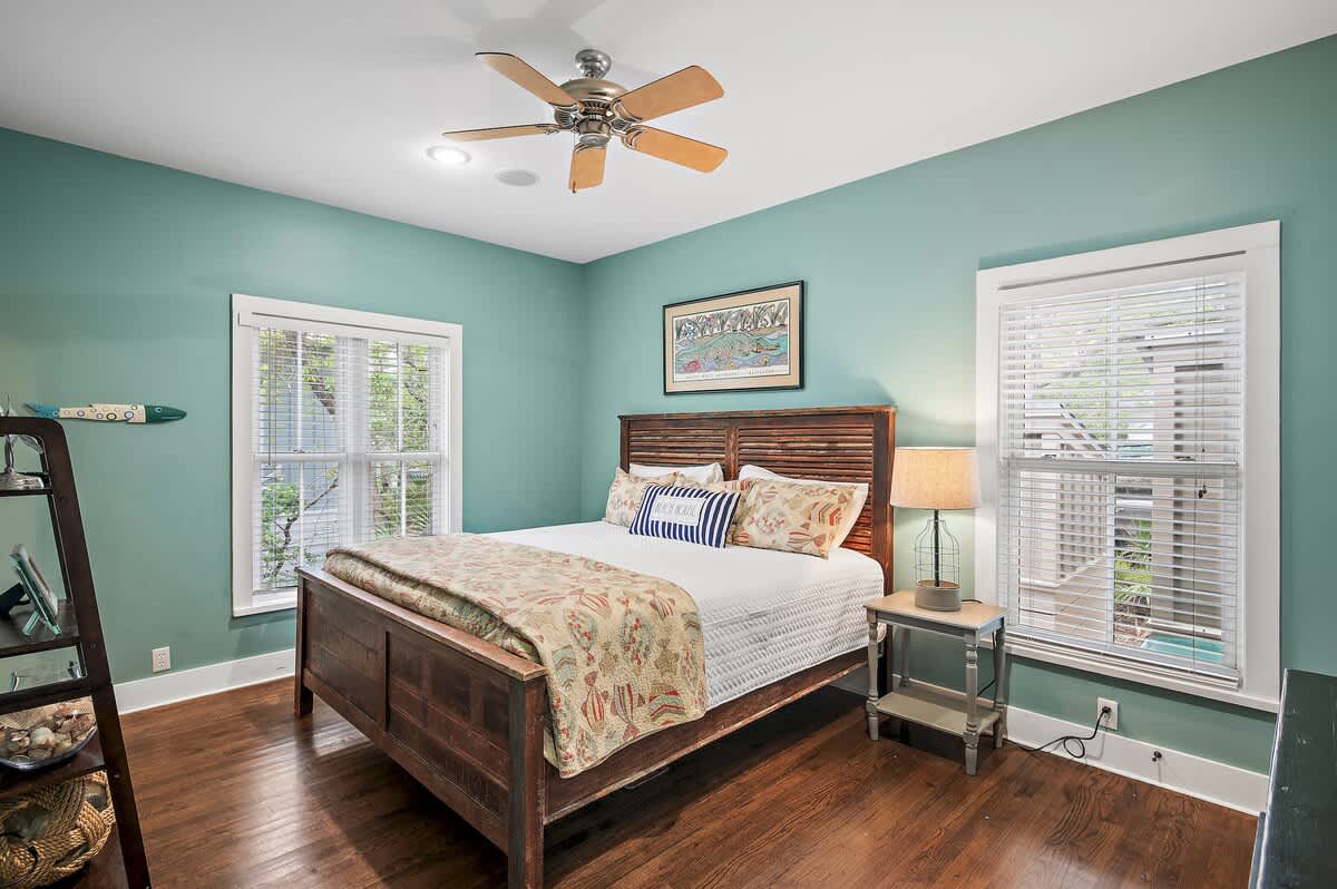 Mississippi Magnolia | 3 BR/3BA | Walk To Beach!