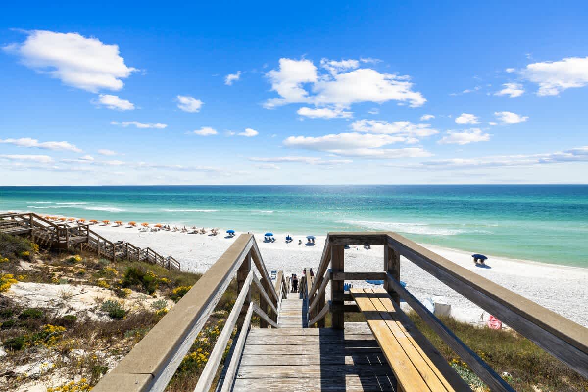 Mississippi Magnolia | 3 BR/3BA | Walk To Beach!
