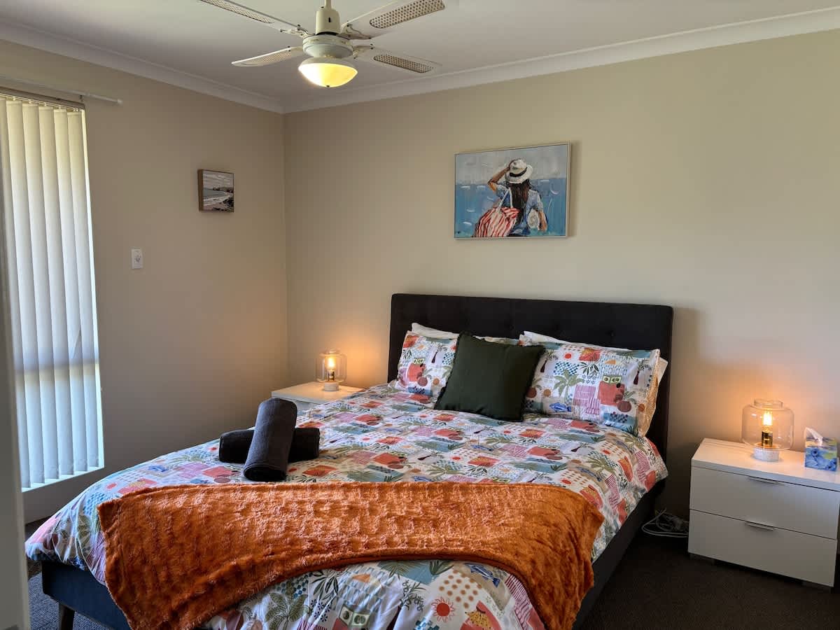 Comfortable, family friendly retreat with pool