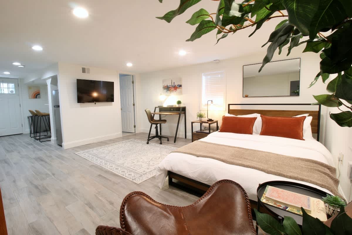 Studio Not Far from Capitol Hill, Walk to METRO — Washington, DC — vacation rental