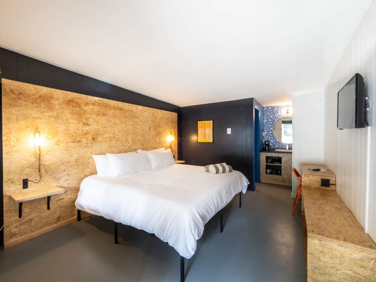 The Brooks Buy Out, Wedding Groups Inquire Today!