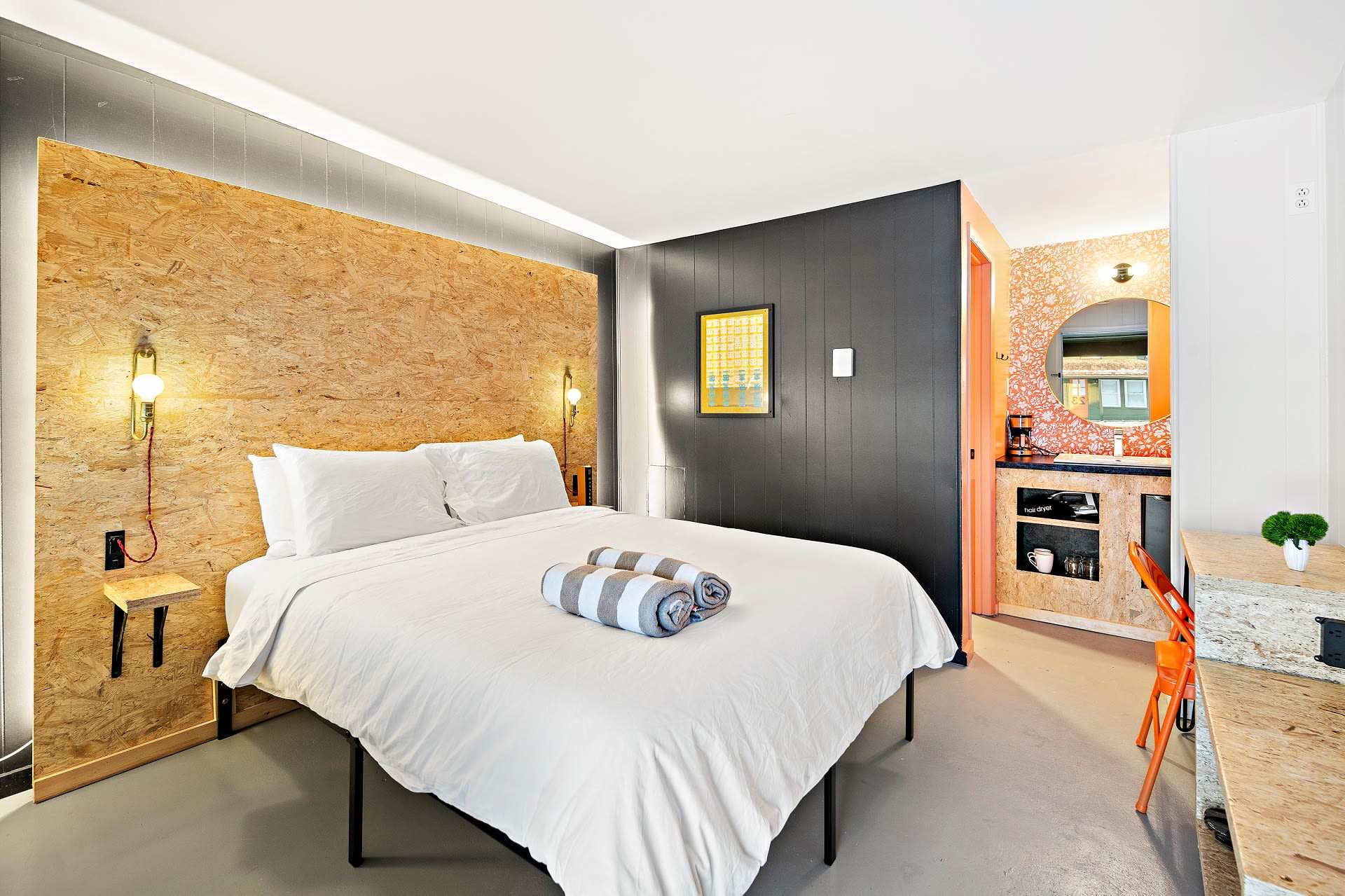 Brooks Motel: Chic Renovations, Book Now!