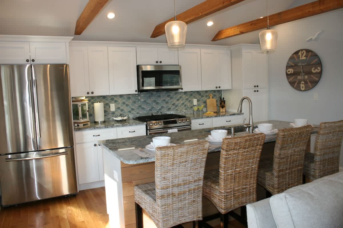 Tranquil Cottage With River Views
