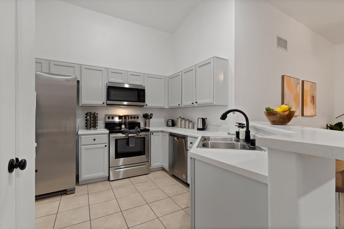 4 Bedroom Retreat in the Heart of Oro Valley 6