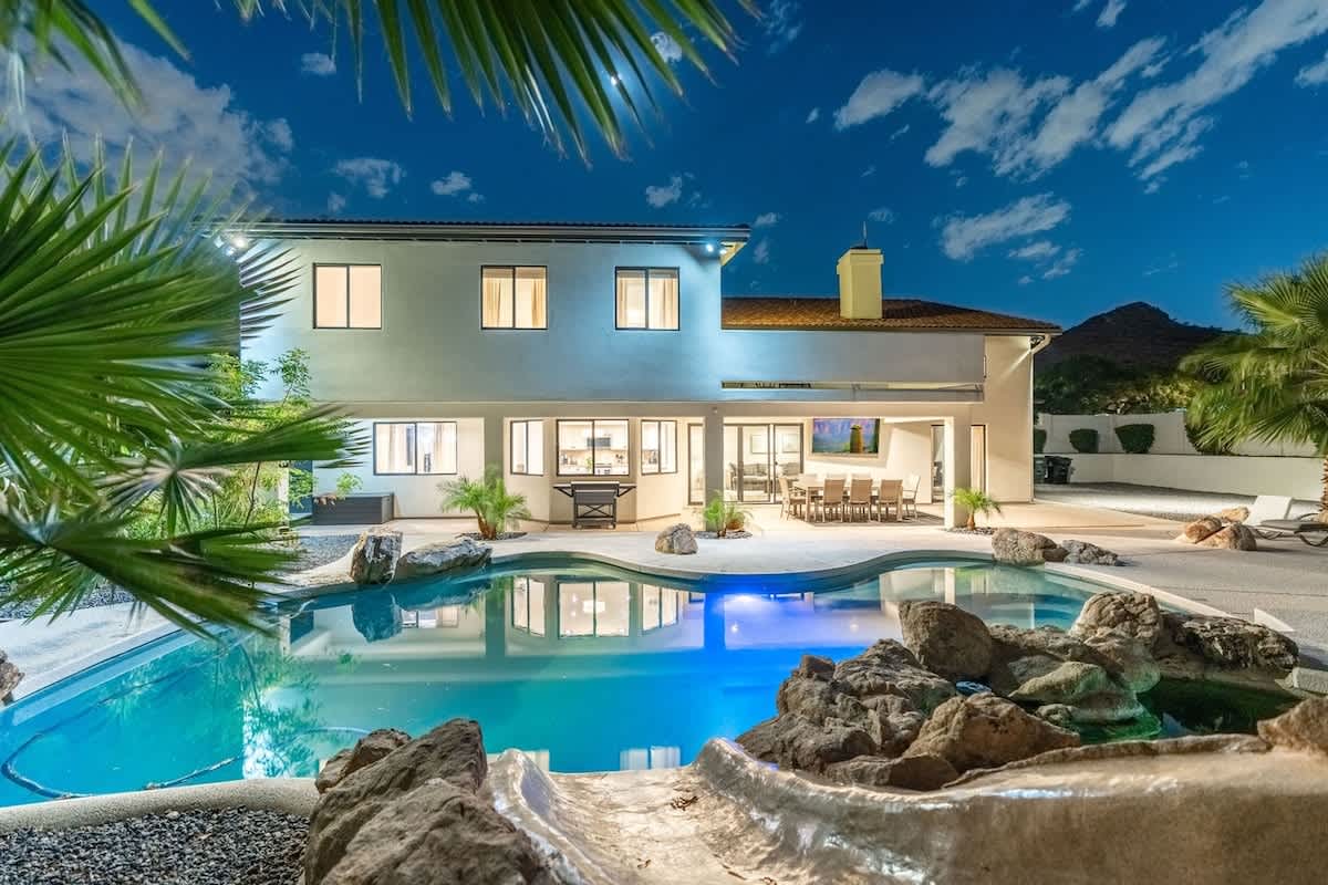 Luxury Estate,Heated Pool,Mini Putt, Basketball — Phoenix, AZ — vacation rental