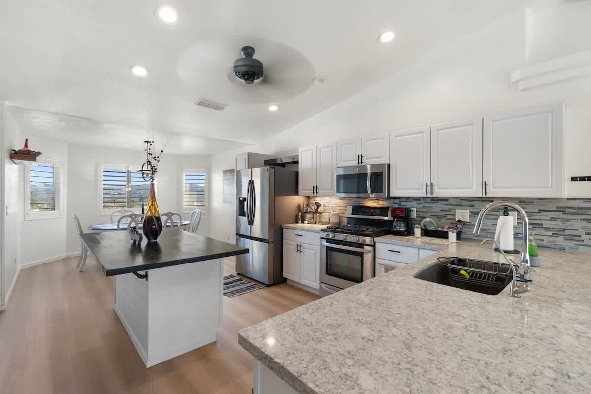 Pool | Spa | Minutes to Lake Havasu | Sleeps 12 5