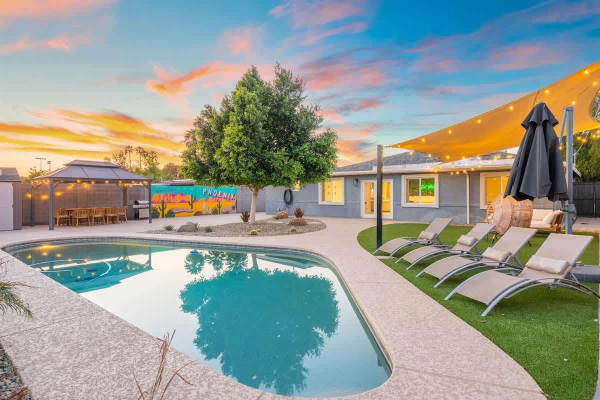 5BR, Heated Pool, BBQ and Covered Patio - DT Phx — Phoenix, AZ — vacation rental